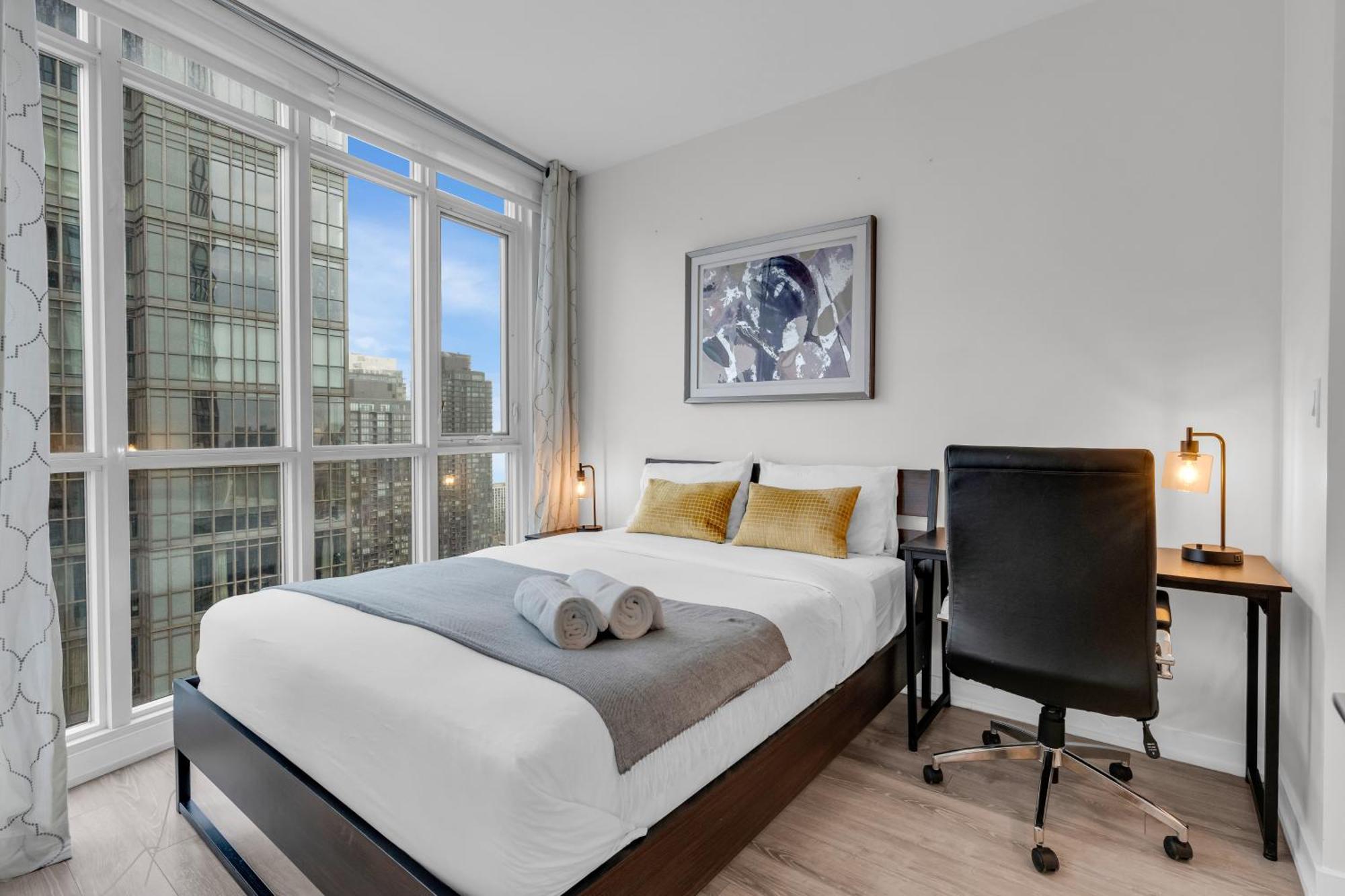 Spadina Modern Suites Торонто Экстерьер фото