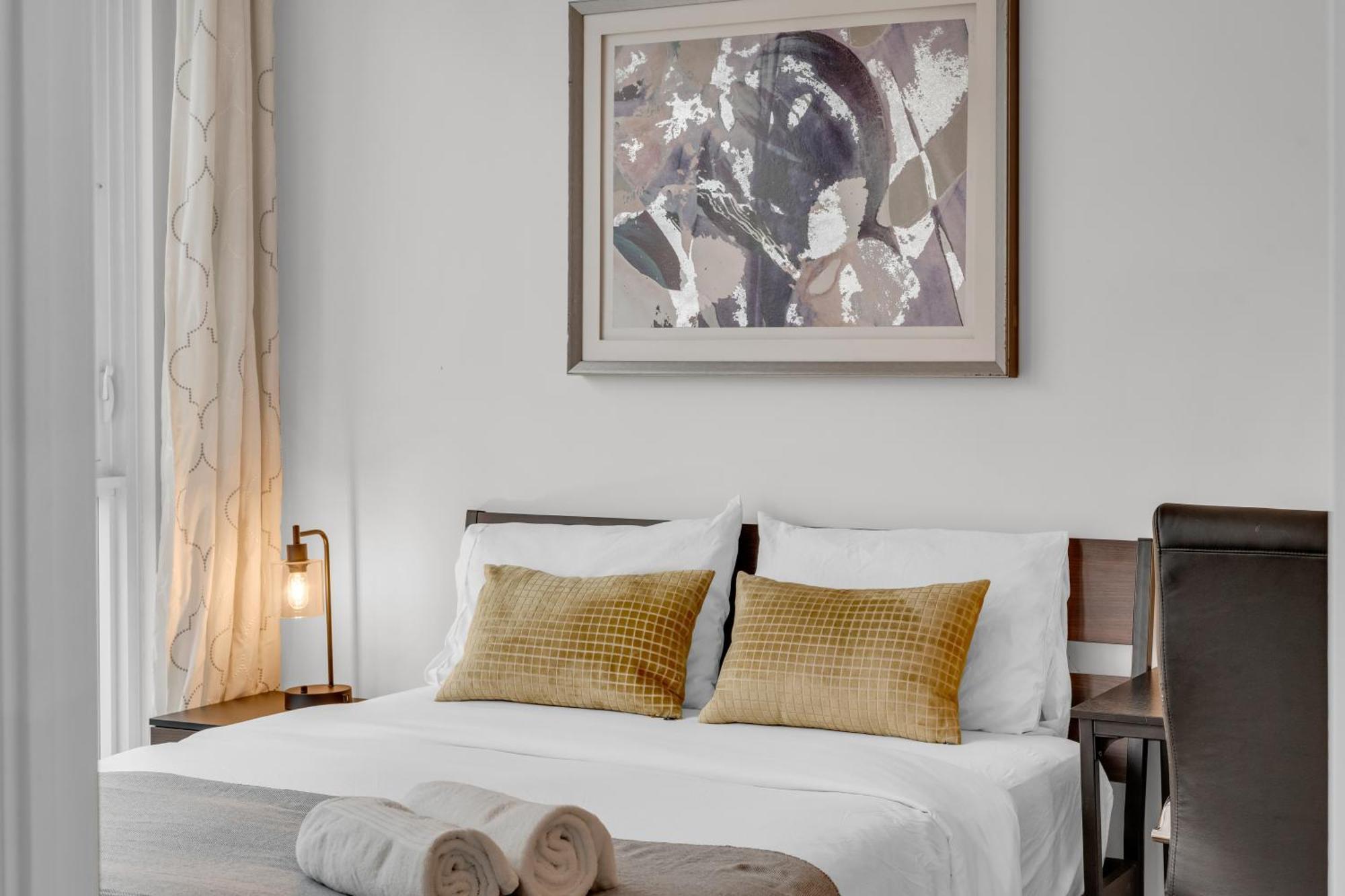 Spadina Modern Suites Торонто Экстерьер фото
